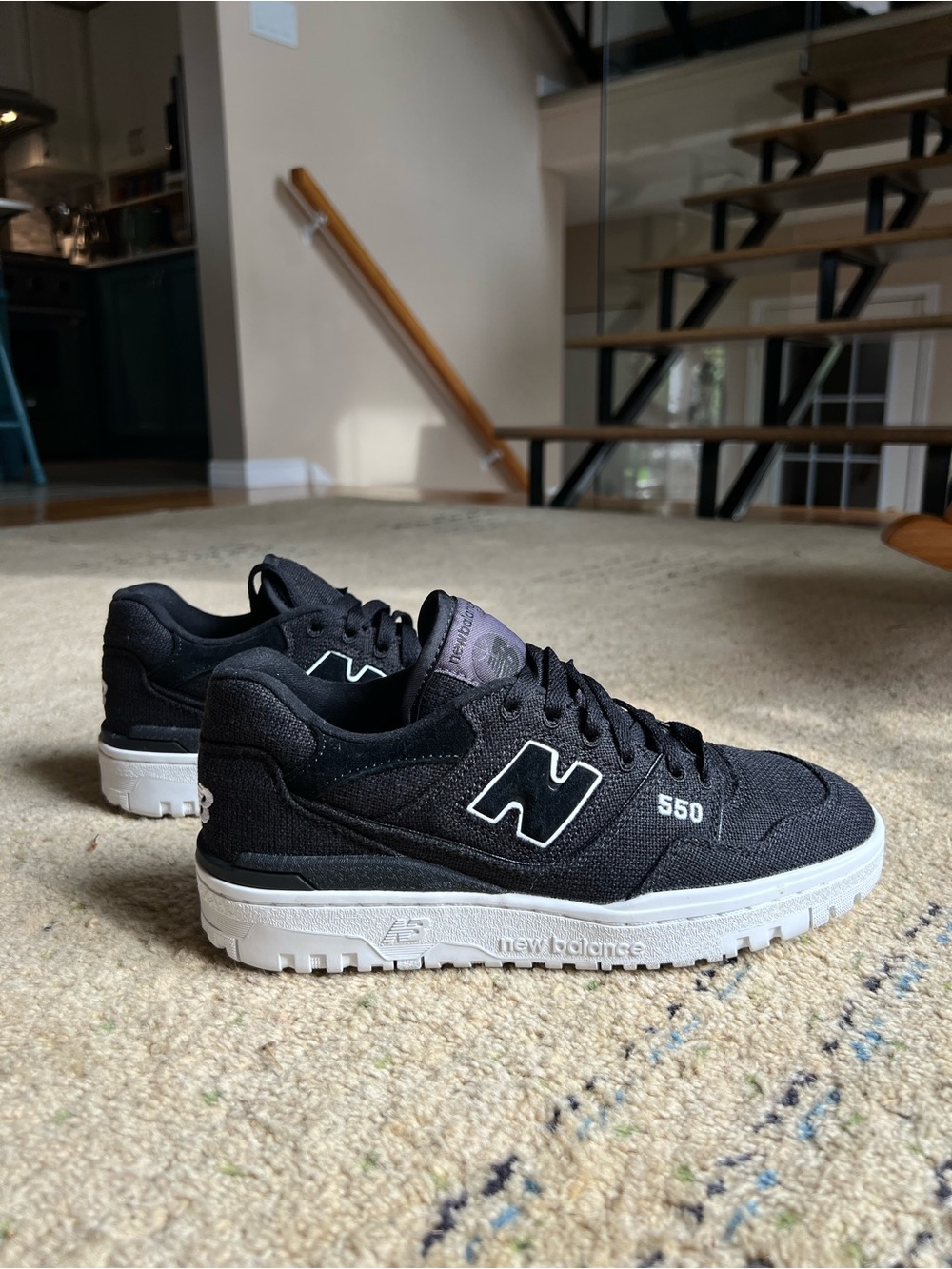 New Balance 550 Black Canvas Sneakers - Size 40 / Women’s 8.5 / Men’s 7 🖤
